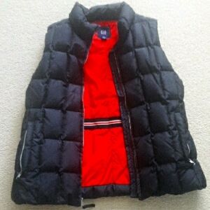 GAP Black Puffer Vest with Red Lining